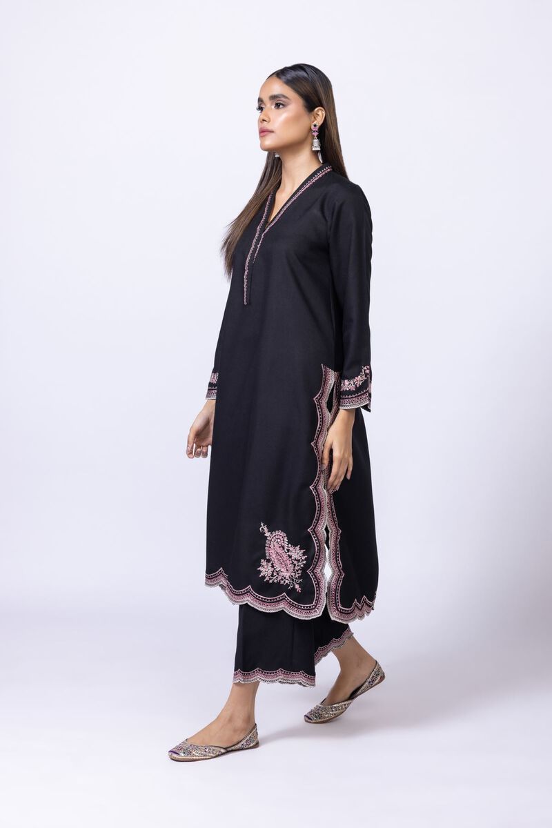 https://uk.khaadi.com/dw/image/v2/BJTG_PRD/on/demandware.static/-/Sites-khaadi-master-catalog/default/dwa24abb63/images/hi-res/eeb24717b_multi_1.jpg?sw=800&sh=1200