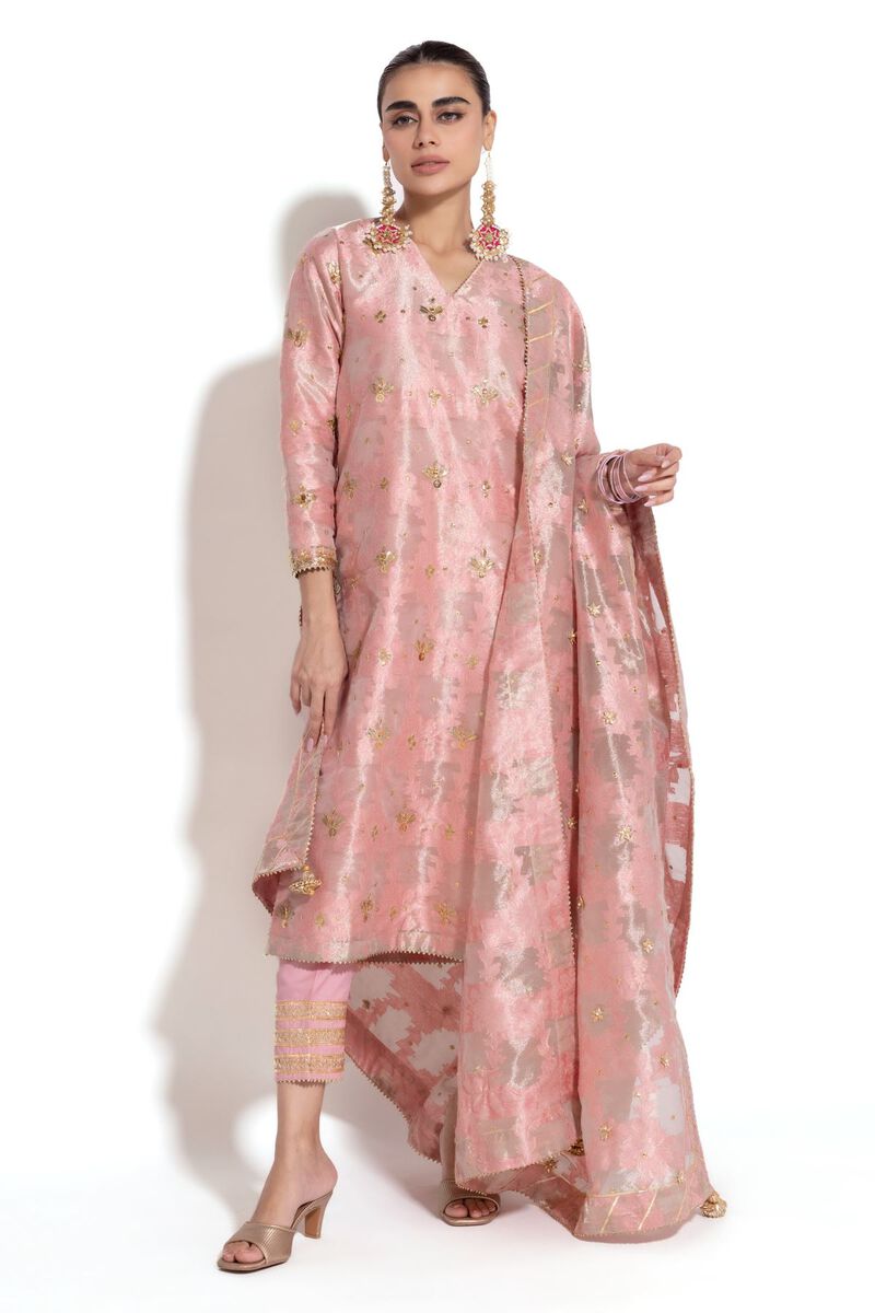 https://uk.khaadi.com/dw/image/v2/BJTG_PRD/on/demandware.static/-/Sites-khaadi-master-catalog/default/dwa3e0d463/images/hi-res/est24193_l-pink_1.jpg?sw=800&sh=1200