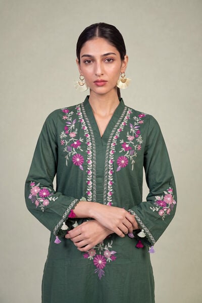 Embroidered | Cambric | Long Green Kurta | GBP 40.00