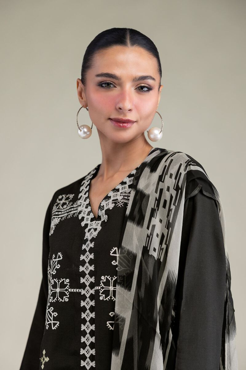 Embroidered | Chiffon | Black Chiffon Dupatta | GBP 20.00