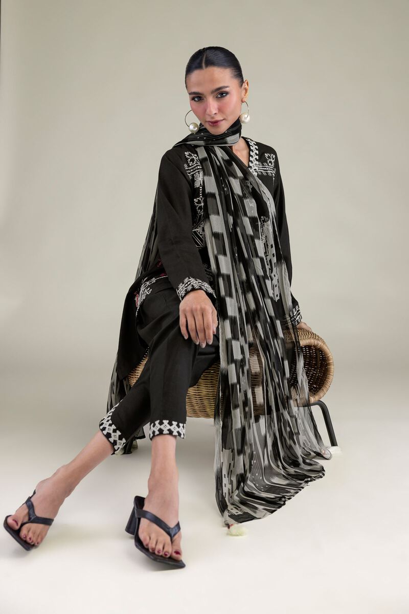 Embroidered | Chiffon | Black Chiffon Dupatta | GBP 20.00