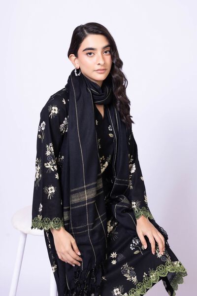 Dyed | Acrylic | Shawl | GBP 12.00