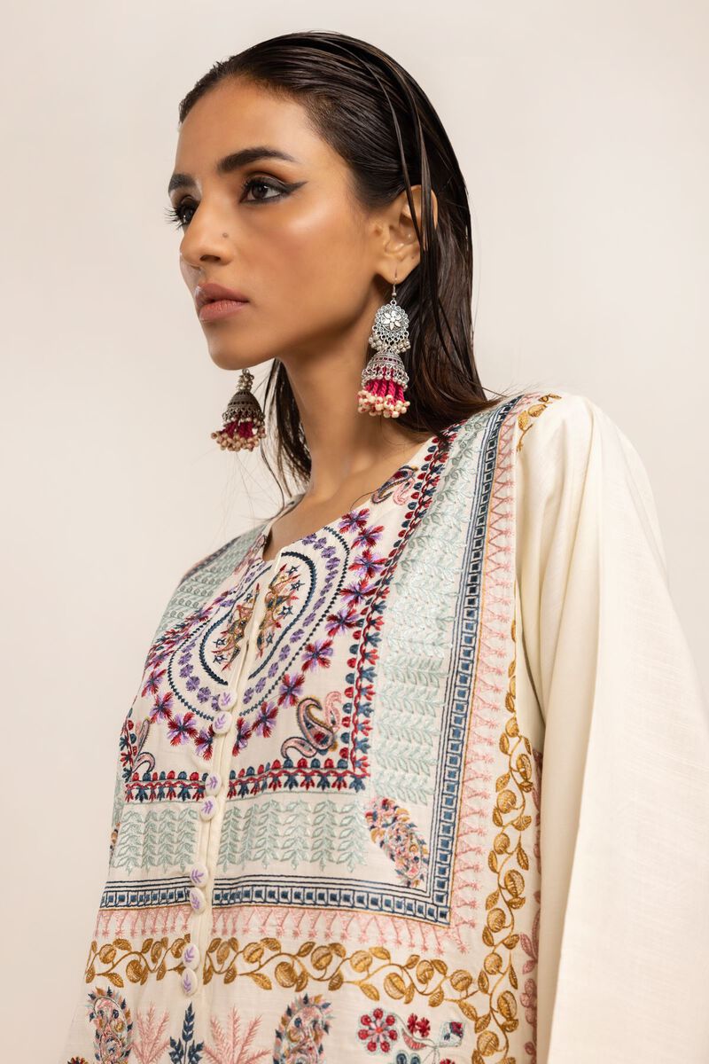  | Kurta | Embroidered | null