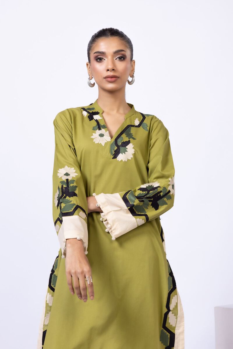 Embroidered | Cambric | Kurta | GBP 15.00