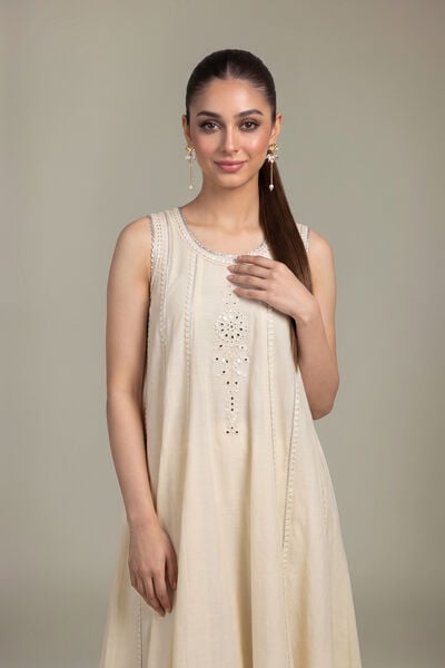 Embroidered | Raw Silk | Off-White Sleeveless Kurta | GBP 70.00