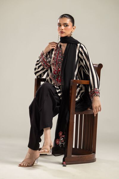 Embroidered | Chiffon | Black Chiffon Dupatta | GBP 30.00