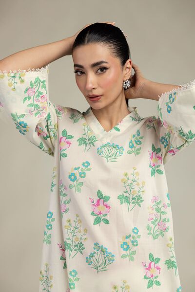 Printed | Lawn | 2-Piece Tailored Lawn | GBP 40.00