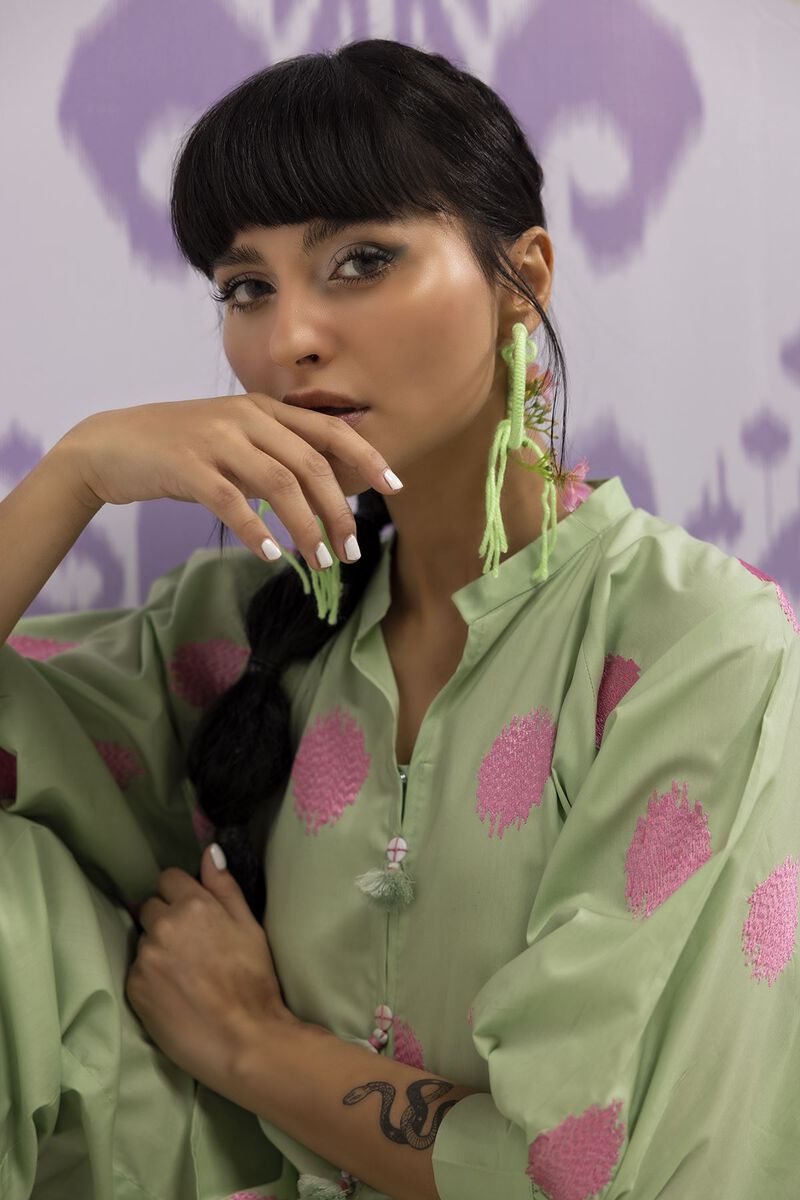  | Kurta | Embroidered | null