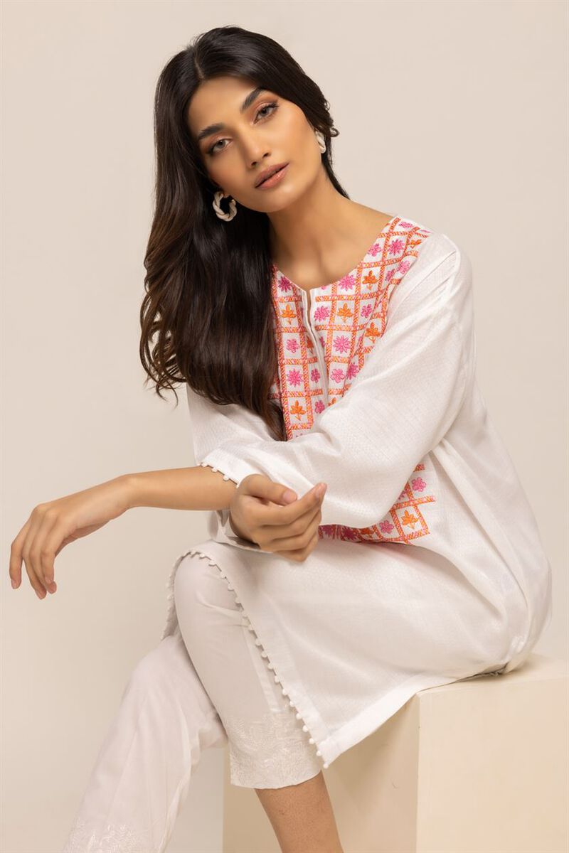 | Kurta | Embroidered | null