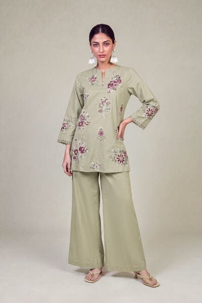 Embroidered | Cambric | Floral Cambric Kurta | GBP 45.00