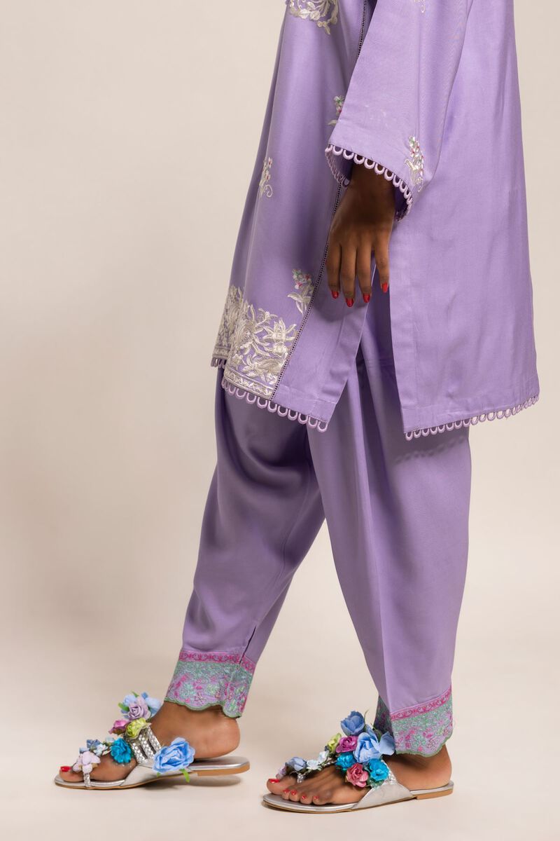  | Shalwar | Embroidered | null
