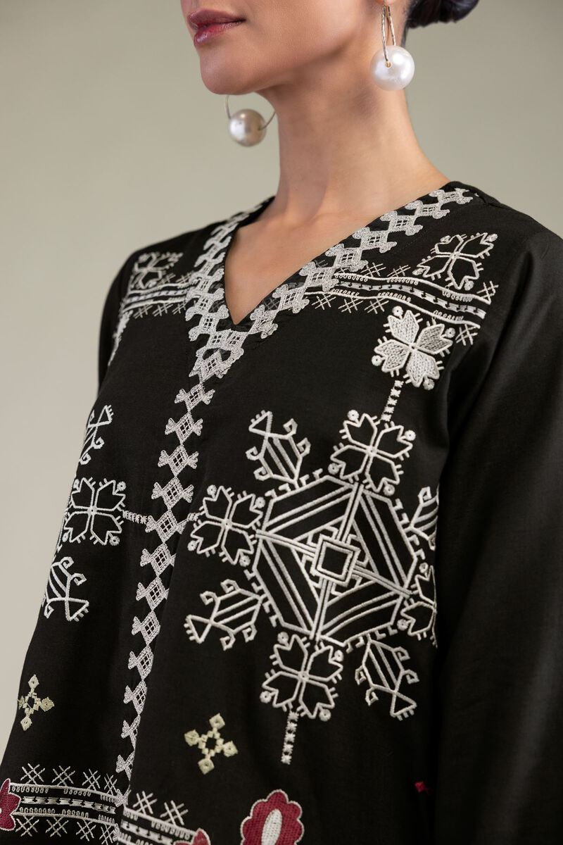 Embroidered | Raw Silk | Black Floral Kurta | GBP 35.00