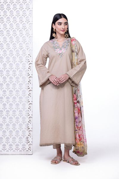  | Kurta | Embroidered | GBP 25.00