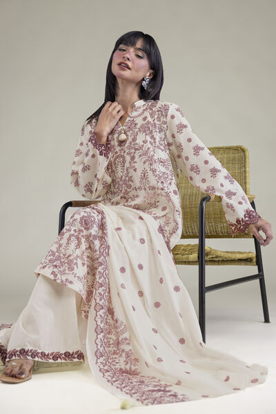 Embroidered | Lawn | Tailored 3-Piece Lawn | GBP 60.00