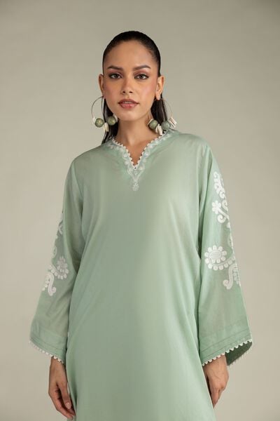 Embroidered | Cambric | Floral Cambric Kurta | GBP 40.00