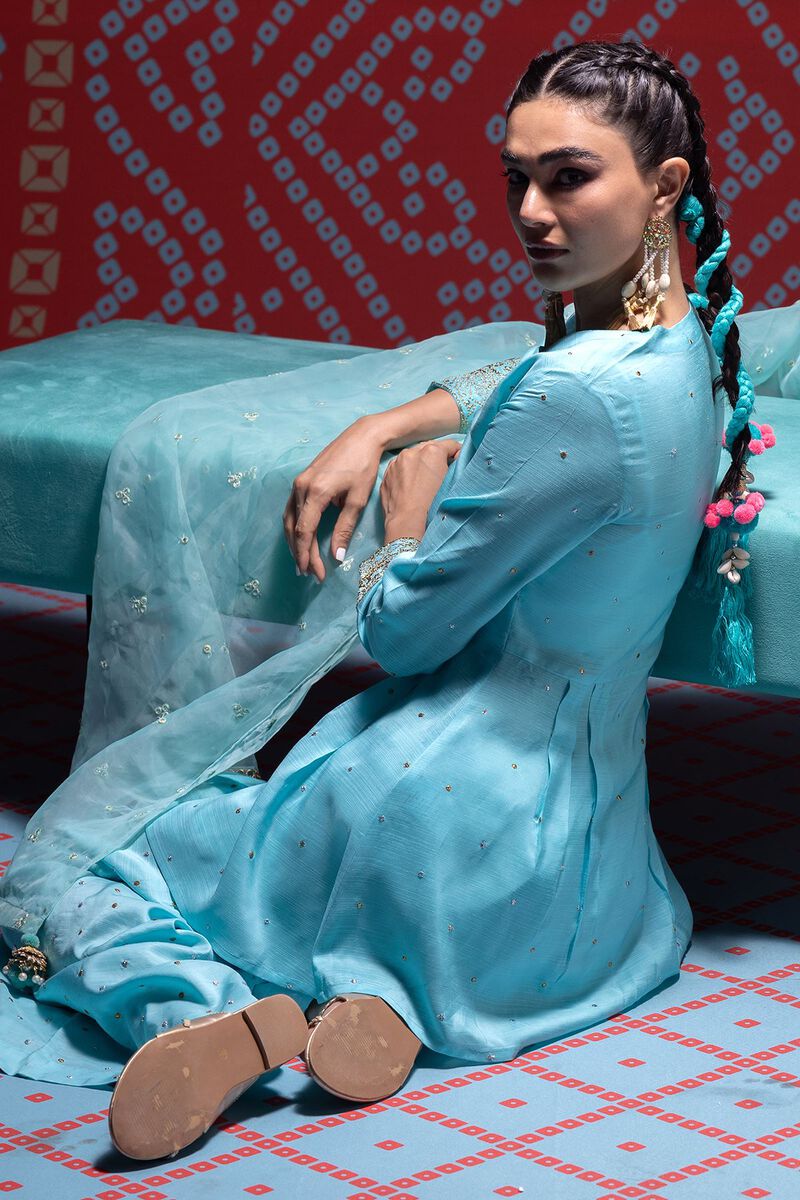  | Kurta | Embroidered | null
