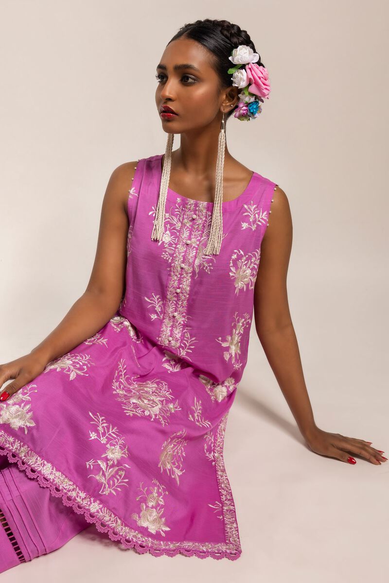  | Kurta | Embroidered | null