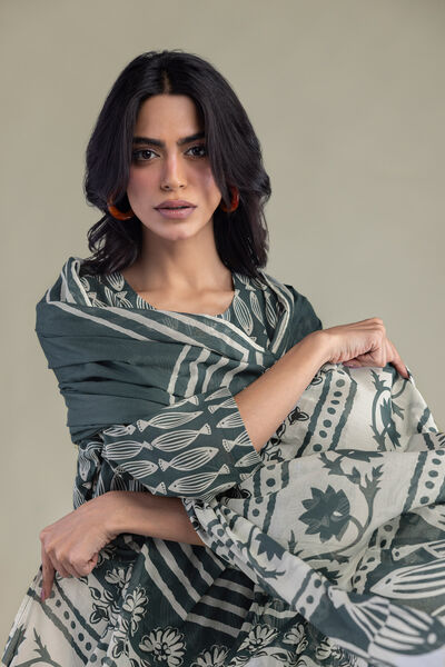  | Green Lawn dupatta | GBP 25.00