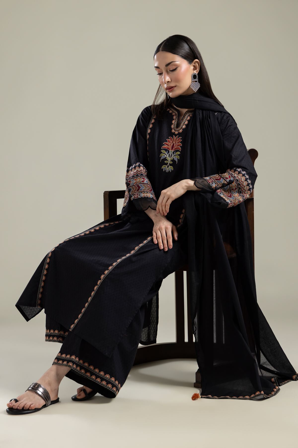Buy Black Embroidered Kurta | 30.00 GBP | 1-26-134-A-A-VG_MULTI