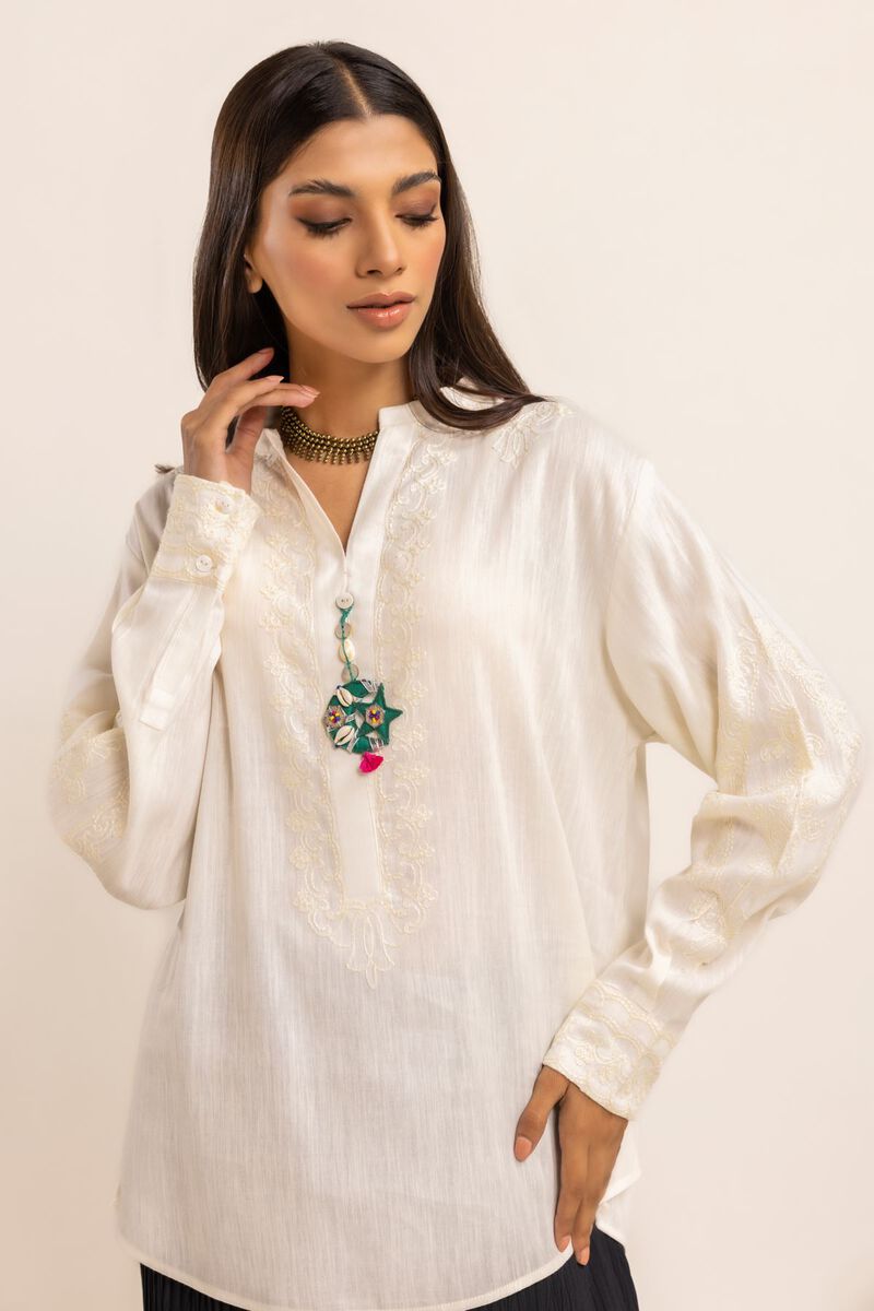  | Blouse | Embroidered | null