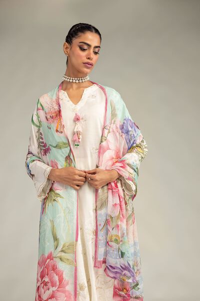 Embroidered | Mesuri | Mesuri Floral Dupatta | GBP 20.00