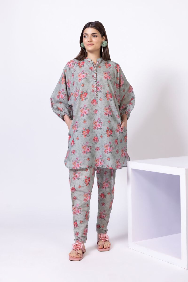 https://uk.khaadi.com/dw/image/v2/BJTG_PRD/on/demandware.static/-/Sites-khaadi-master-catalog/default/dwd38784a4/images/hi-res/eit245316r_multi_1.jpg?sw=800&sh=1200