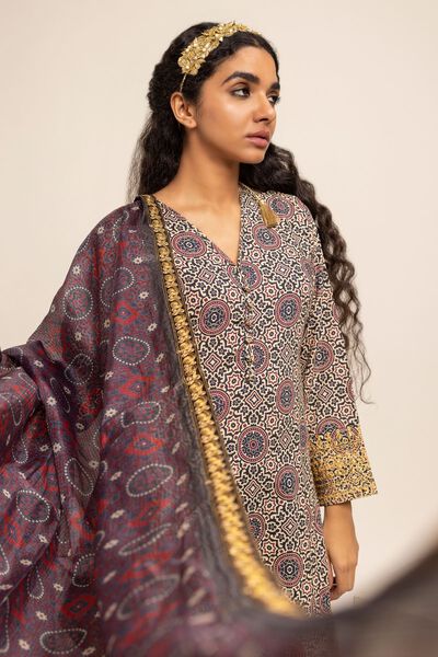 Dupatta | Embroidered