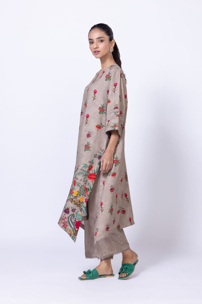 https://uk.khaadi.com/dw/image/v2/BJTG_PRD/on/demandware.static/-/Sites-khaadi-master-catalog/default/dwd6311935/images/hi-res/eeb24660b_beige_1.jpg?sw=800&sh=1200