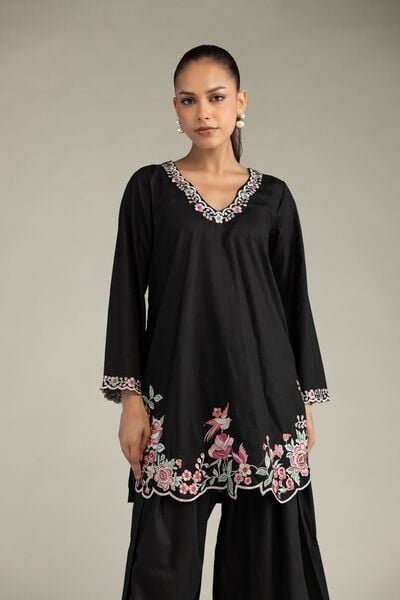 Embroidered | Cambric | Black Cambric Kurta | GBP 40.00