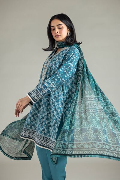 Embroidered | Lawn | 3-Piece Lawn Suit | GBP 50.00