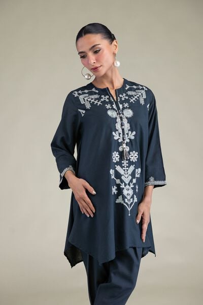 Embroidered | Raw Silk | Kurta | GBP 30.00