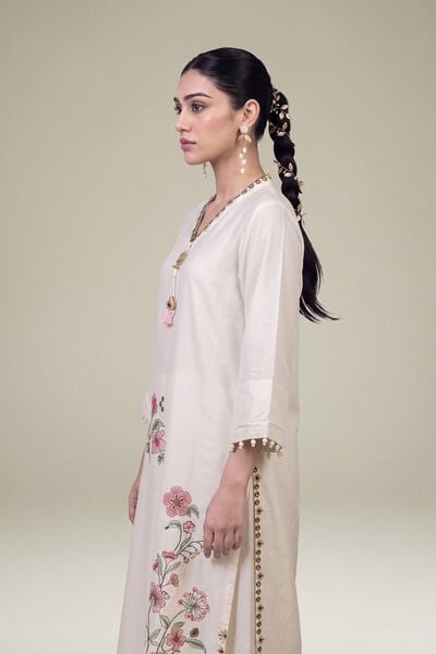 Embroidered | Raw Silk | Silk V-Neck Kurta | GBP 50.00