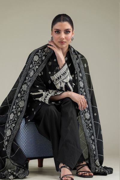 Embroidered | Lawn | Black Lawn Dupatta | GBP 15.00