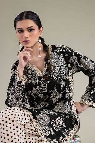 Embroidered | Cambric | Black Floral Kurta | GBP 30.00