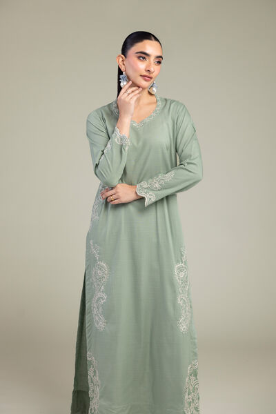 Embroidered | Raw Silk | Paisley Thread Kurta | GBP 45.00