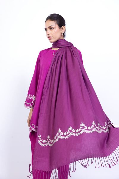 Dyed | Acrylic | Shawl | GBP 22.00