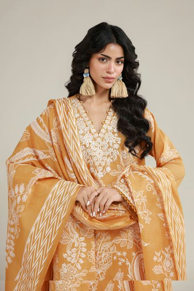 Printed | Lawn | Floral 3-Piece Suit | GBP 55.00