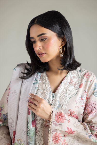 Embroidered | Jacquard | Tailored 3 Piece | GBP 55.00