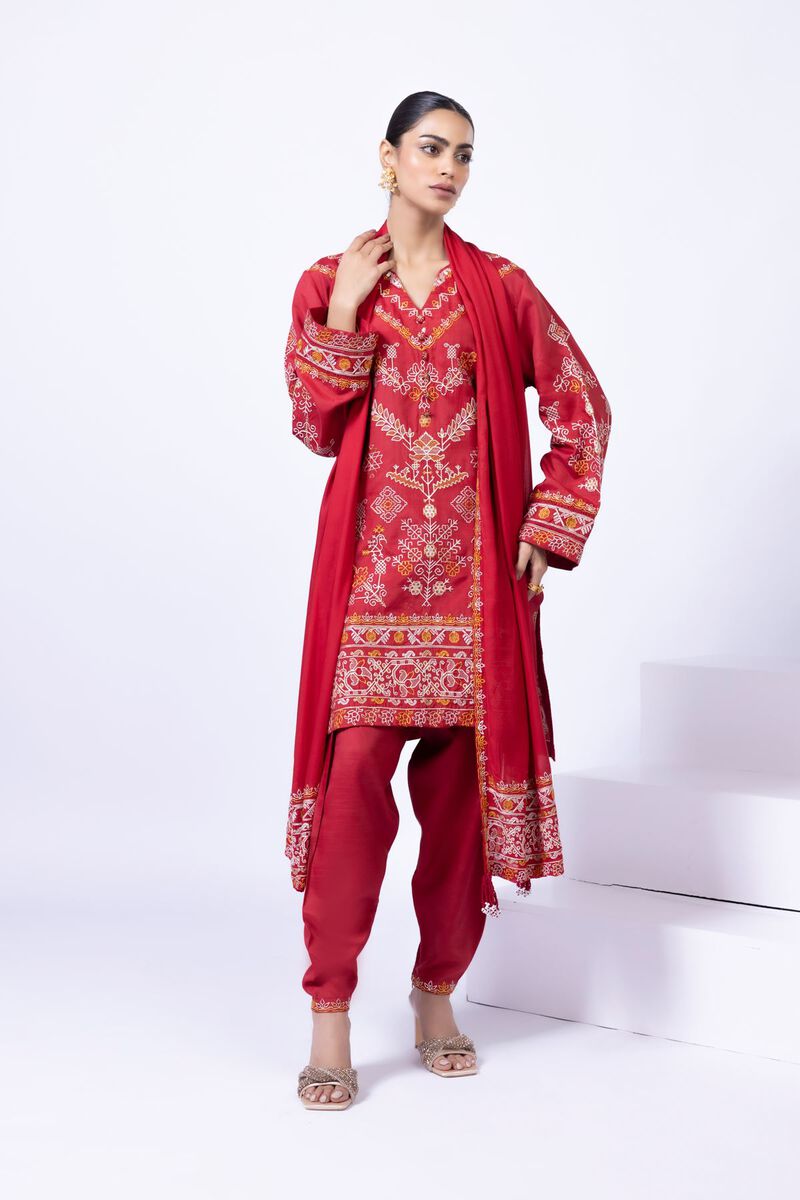 https://uk.khaadi.com/dw/image/v2/BJTG_PRD/on/demandware.static/-/Sites-khaadi-master-catalog/default/dwe87e0d09/images/hi-res/esb24622b_red_1.jpg?sw=800&sh=1200