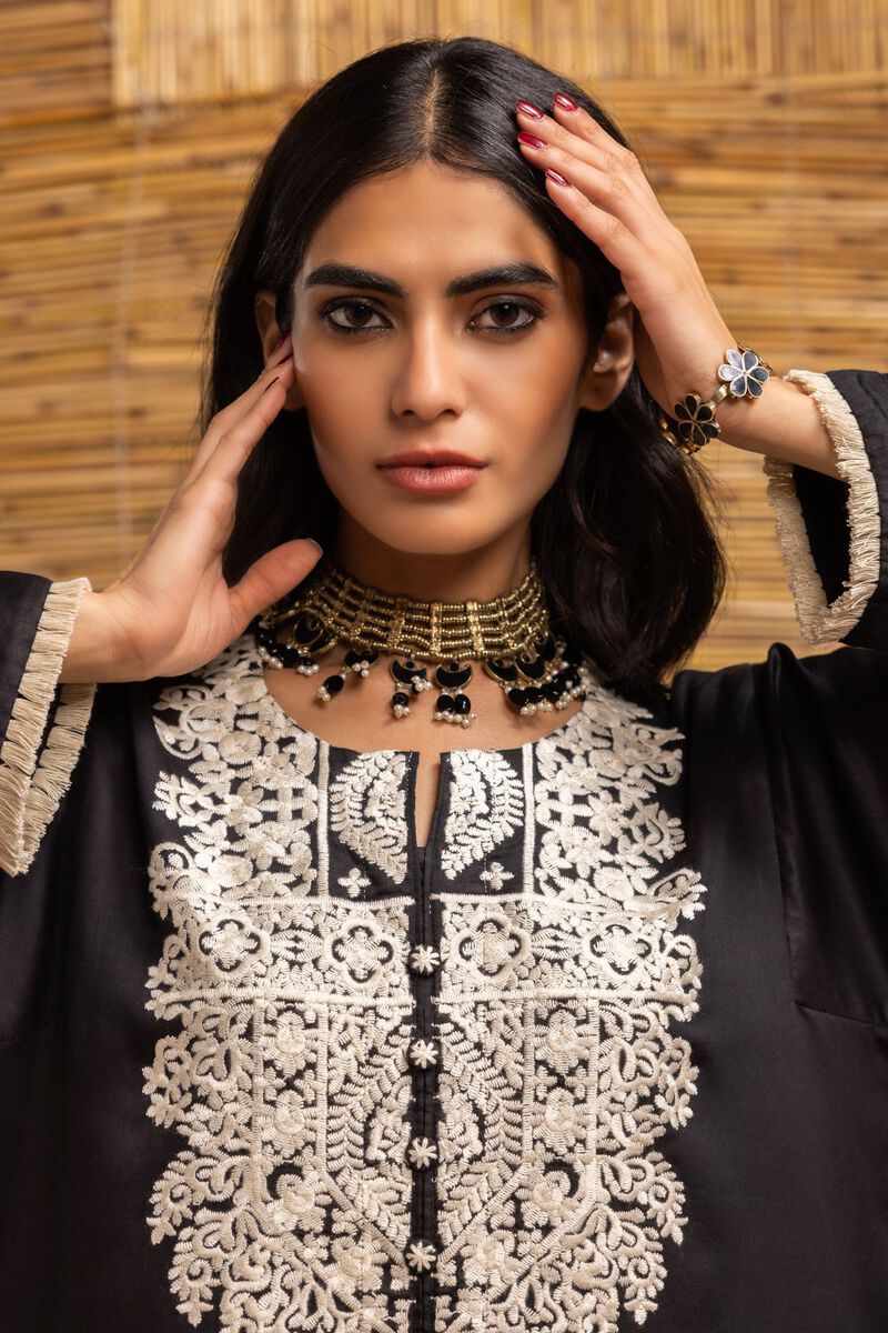  | Kurta | Embroidered | null