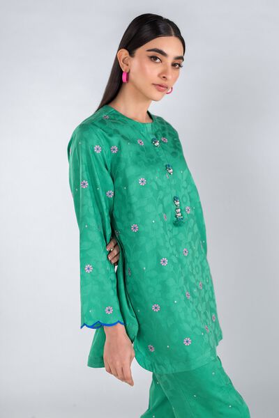  | Kurta | Embroidered | GBP 9.00