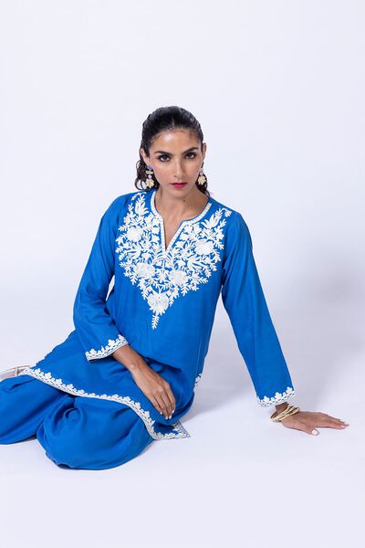  | Kurta | Embroidered | GBP 40.00