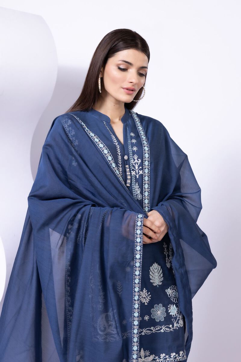 https://uk.khaadi.com/dw/image/v2/BJTG_PRD/on/demandware.static/-/Sites-khaadi-master-catalog/default/dwee0bbad6/images/hi-res/ess24704b_multi_2.jpg?sw=800&sh=1200