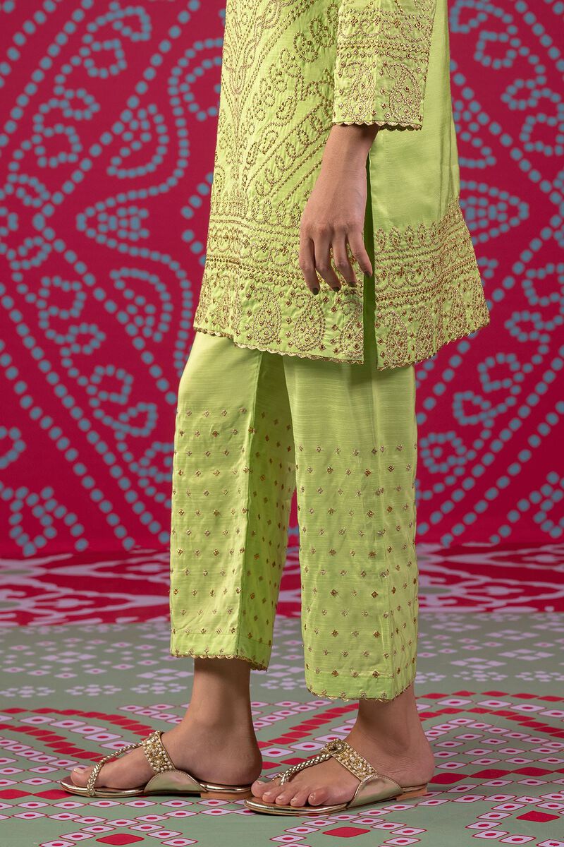  | Pants | Embroidered | null