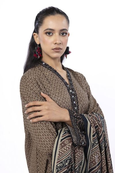 Embroidered | Light Khaddar | Tailored 3 Piece | GBP 40.00