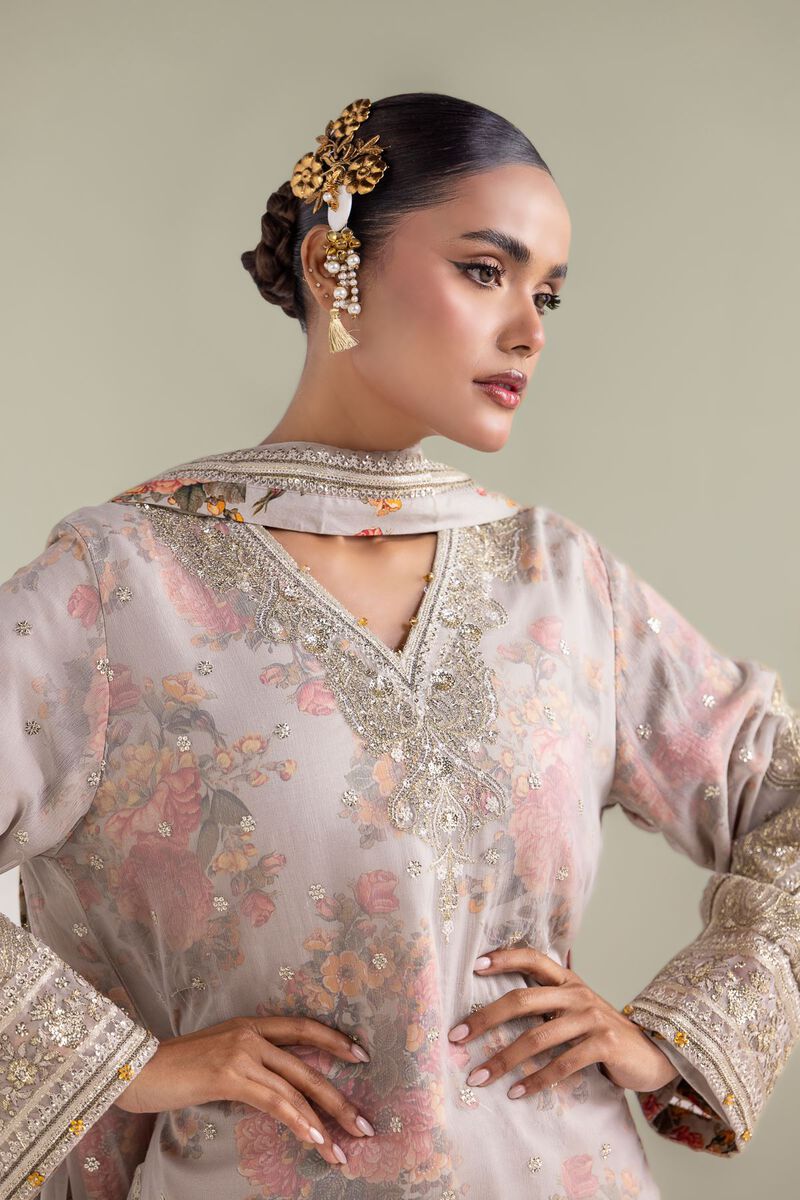 Embroidered | Chiffon | Floral Zari 3-piece | GBP 155.00