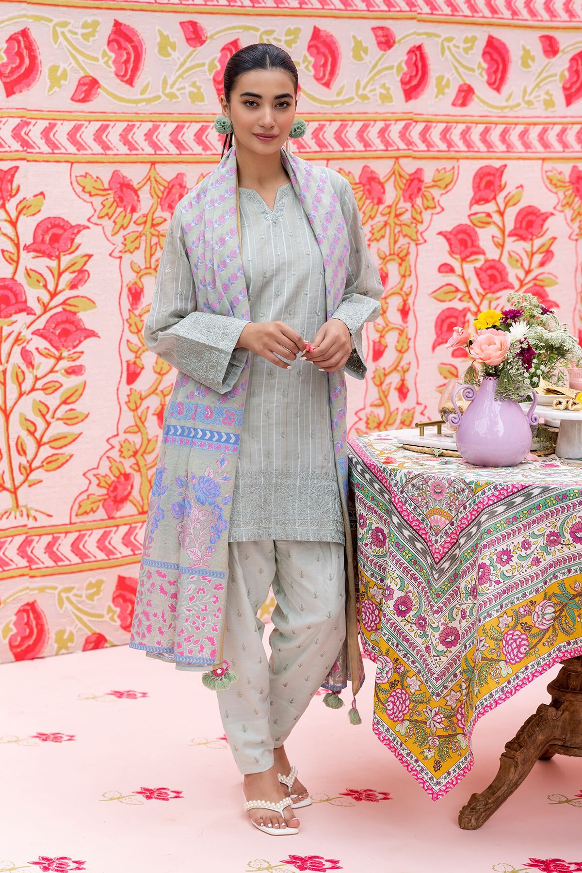 Online best sale khaadi dresses
