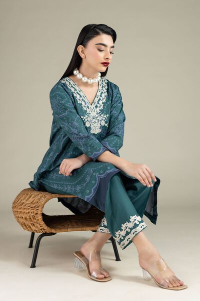 Embroidered | Raw Silk | Kurta | GBP 30.00