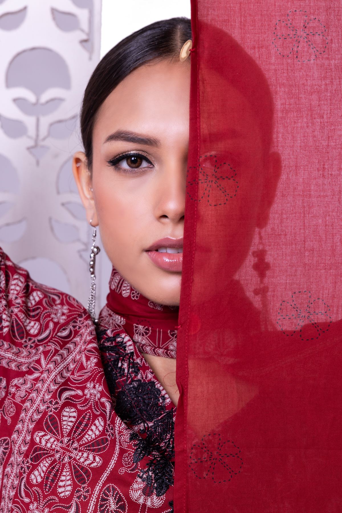 Buy Dupatta 8.40 GBP EES24560AVG_MAROON Khaadi United Kingdom