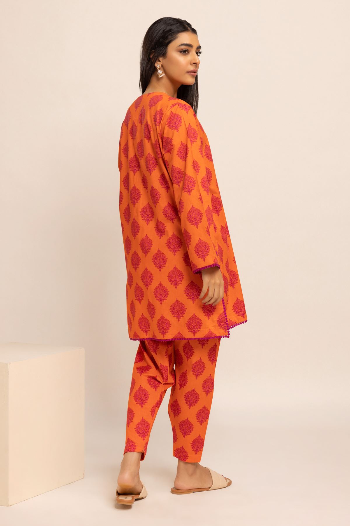 Buy Kurta | Embroidered | 7.50 GBP | 1001802616 | Khaadi United 